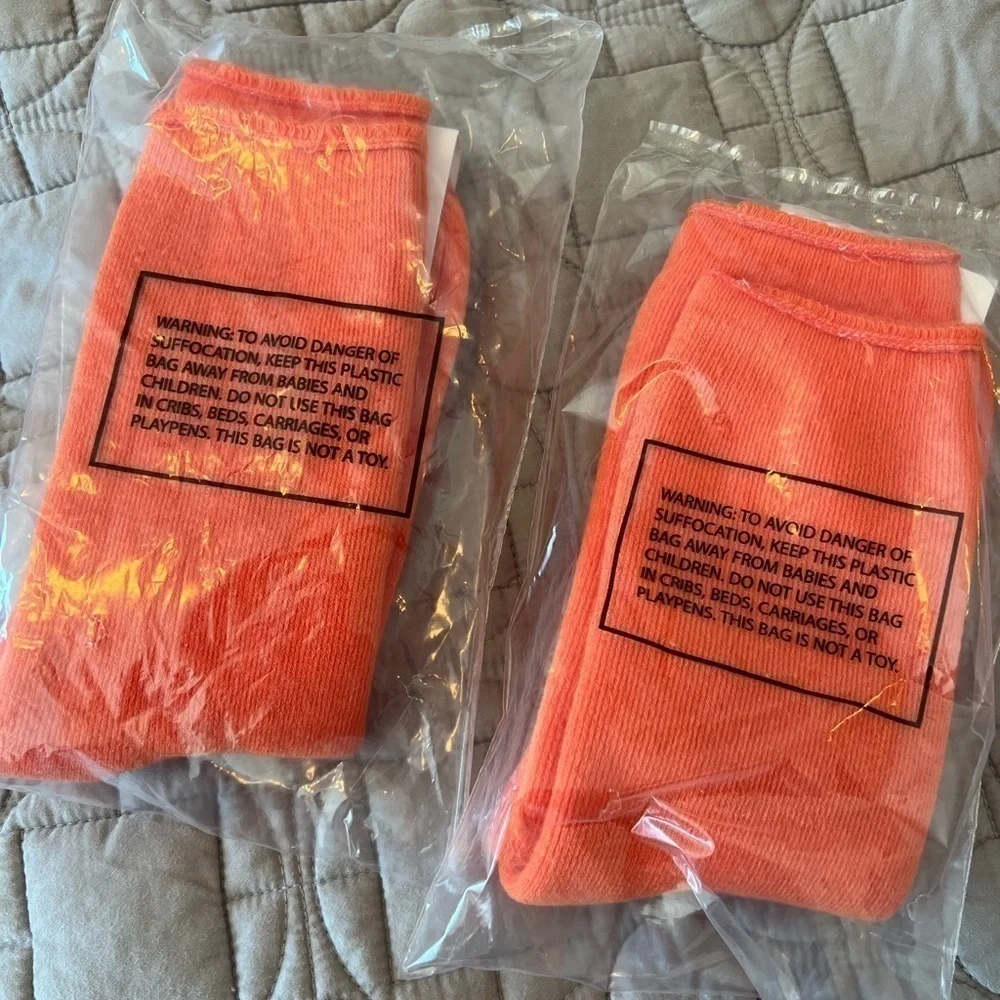 Outdoor Voices Comfort Sock NWT Clementine size S/M